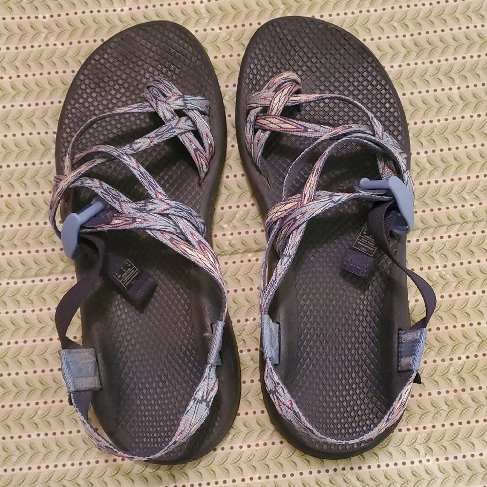 Chaco's Zcloud‎ 2 Stylish Women's Sandals in Black and Laced Agua